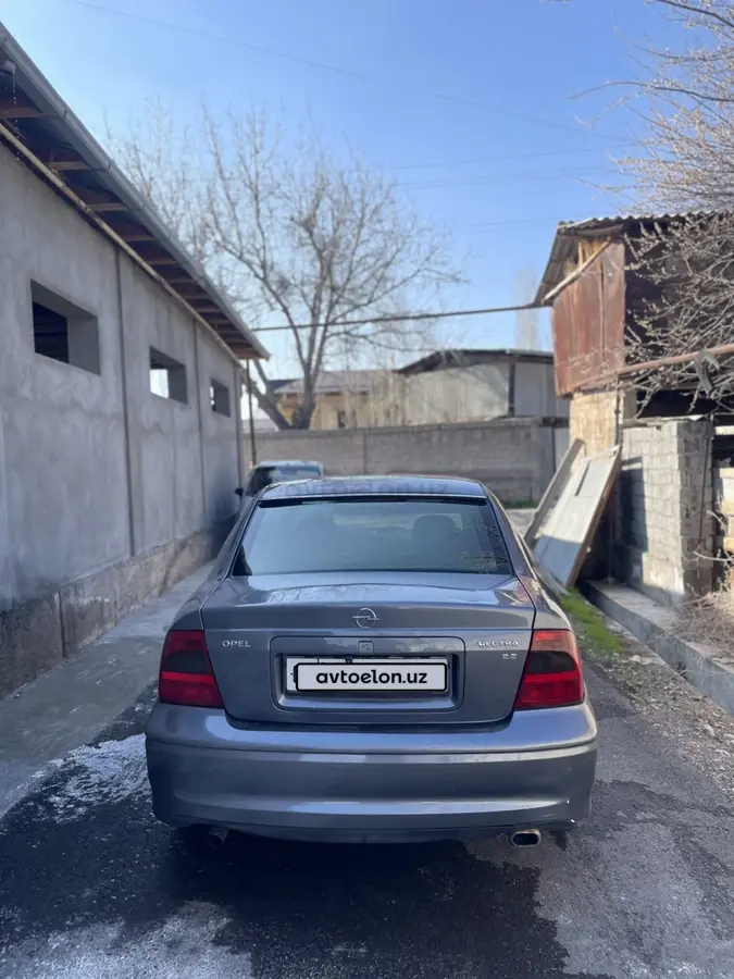 Opel Vectra — 4