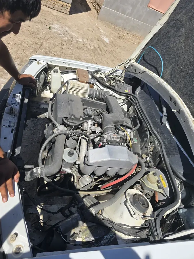 Mercedes-Benz 190 — 5