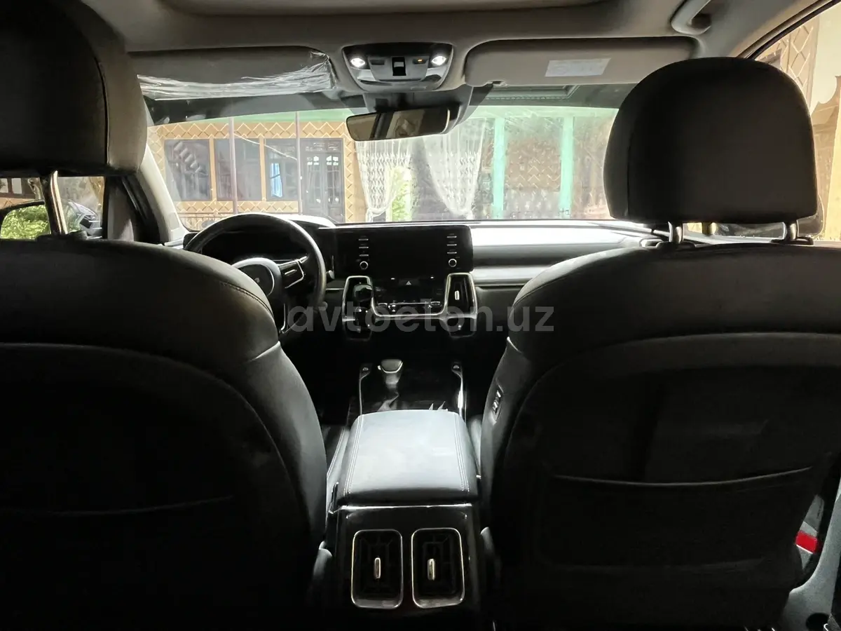 Kia Sorento — 4