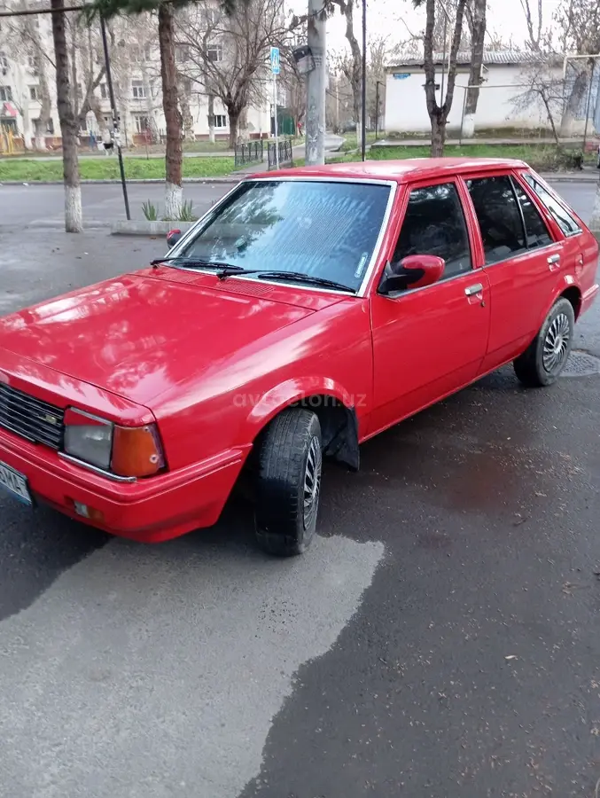 Mazda 323