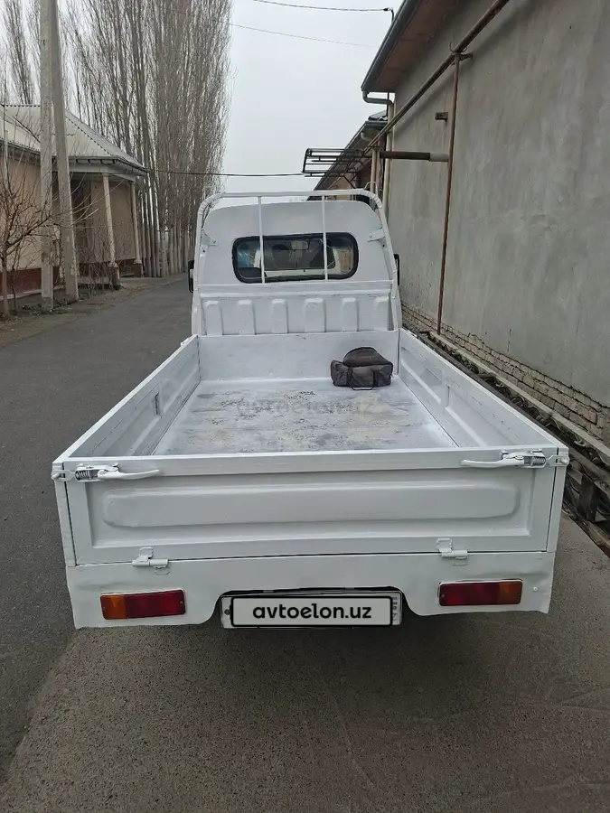 Chevrolet Labo 2001 — 3