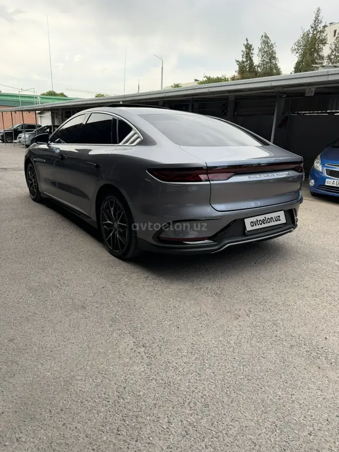 BYD Han EV — 5