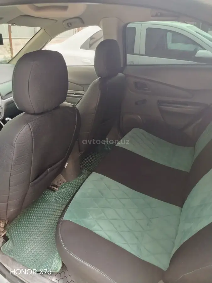 Chevrolet Cobalt 2015 — 3