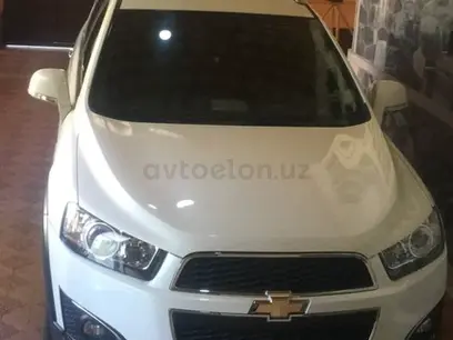 Oq Chevrolet Captiva, 3 pozitsiya 2014 yil, КПП Avtomat, shahar Navoiy uchun ~18 215 у.е. id5129154