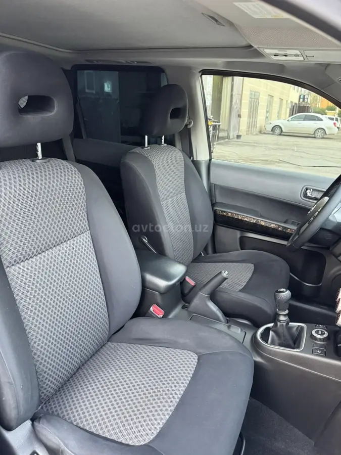 Nissan X-Trail — 10