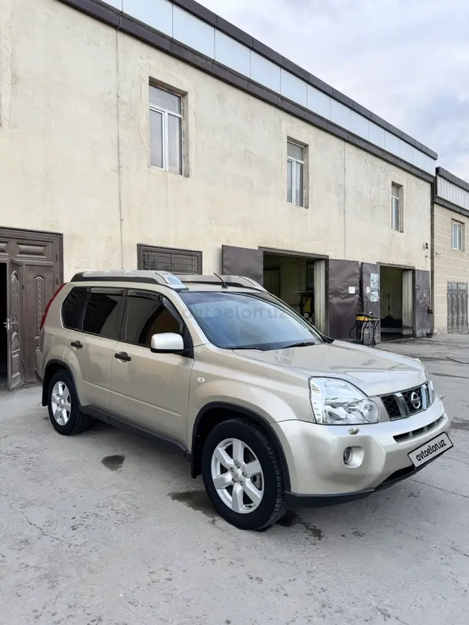 Nissan X-Trail — 4