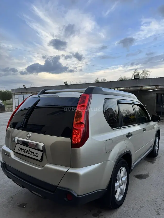 Nissan X-Trail — 8