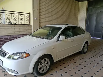 Rus aktrisalari ishtirokidagi soxta porno video montaj Nasosdan keyin juda katta pussies