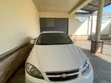 Белый Chevrolet Lacetti, 3 позиция 2023 года, КПП Автомат, в Ташкент за 14 300 y.e. id5184802, Фото №1