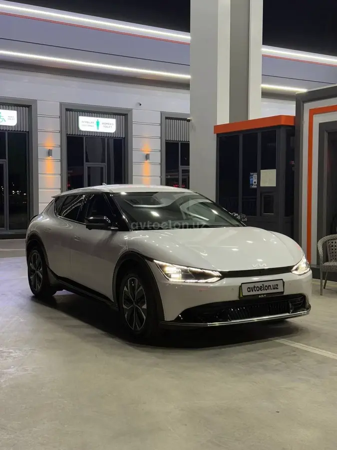 Kia EV6 — 2