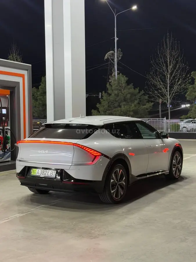Kia EV6 — 4