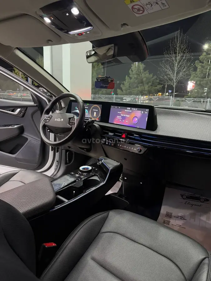 Kia EV6 — 8