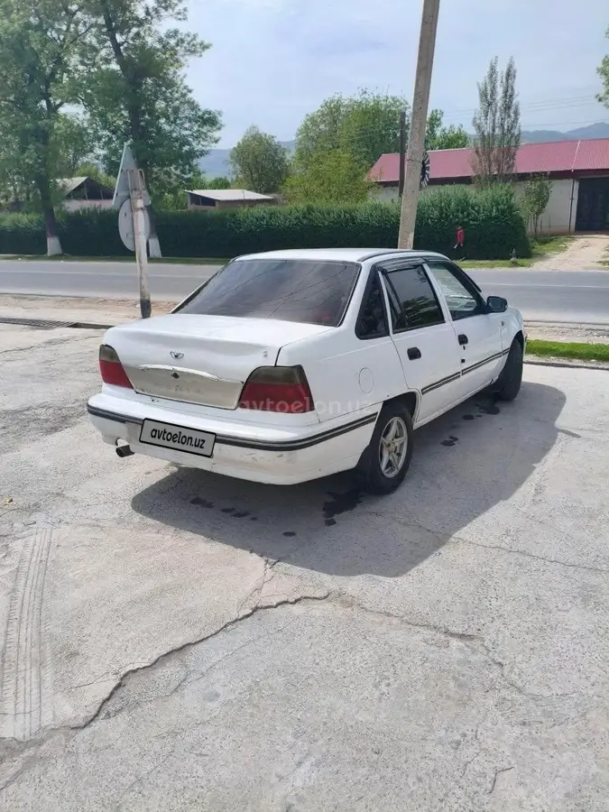 Daewoo Nexia — 3