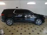 Qora Chevrolet Traverse 2021 yil, КПП Tiptronik, shahar Uchko'prik tumani uchun 35 000 у.е. id6428339, Fotosurat №1