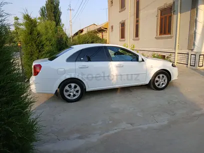 Белый Chevrolet Gentra, 3 позиция 2021 года, КПП Автомат, в Наманган за 12 250 y.e. id6407843