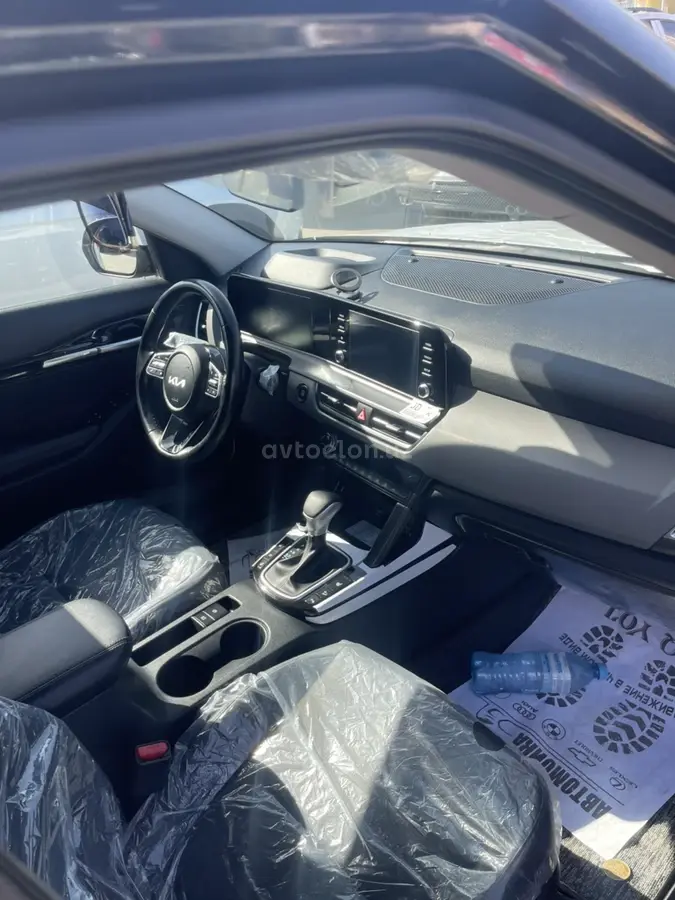 Kia Seltos — 5