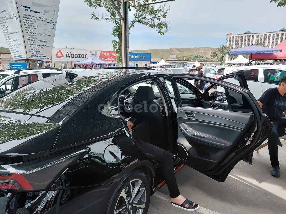 Chery Arrizo 6 Pro — 2