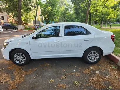 Белый Chevrolet Cobalt, 4 позиция 2024 года, КПП Автомат, в Ташкент за 12 900 y.e. id5136720