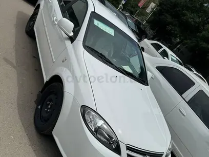 Белый Chevrolet Gentra, 1 позиция 2024 года, КПП Механика, в Денау за ~11 452 y.e. id5221884