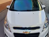 Белый Chevrolet Spark, 2 позиция 2023 года, КПП Механика, в Наманган за 9 000 y.e. id6706400, Фото №1