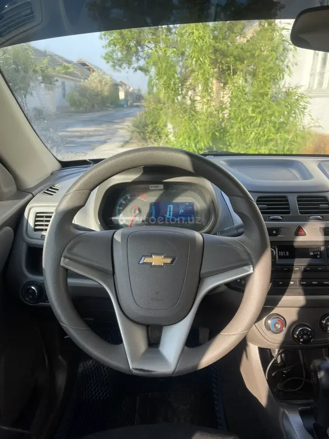 Chevrolet Cobalt 2024 — 4