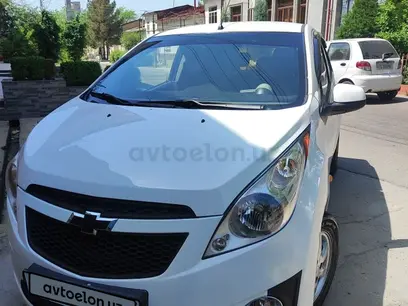 Белый Chevrolet Spark, 2 позиция 2013 года, КПП Механика, в Ташкент за 5 050 y.e. id5002014