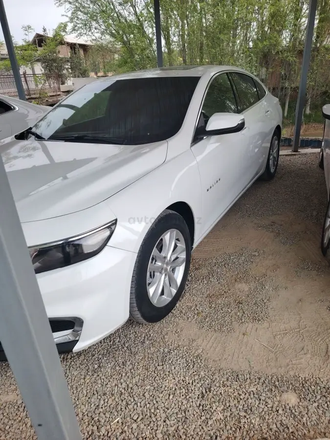 Chevrolet Malibu 2 2018 — 2