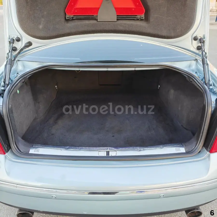 Volkswagen Passat — 6