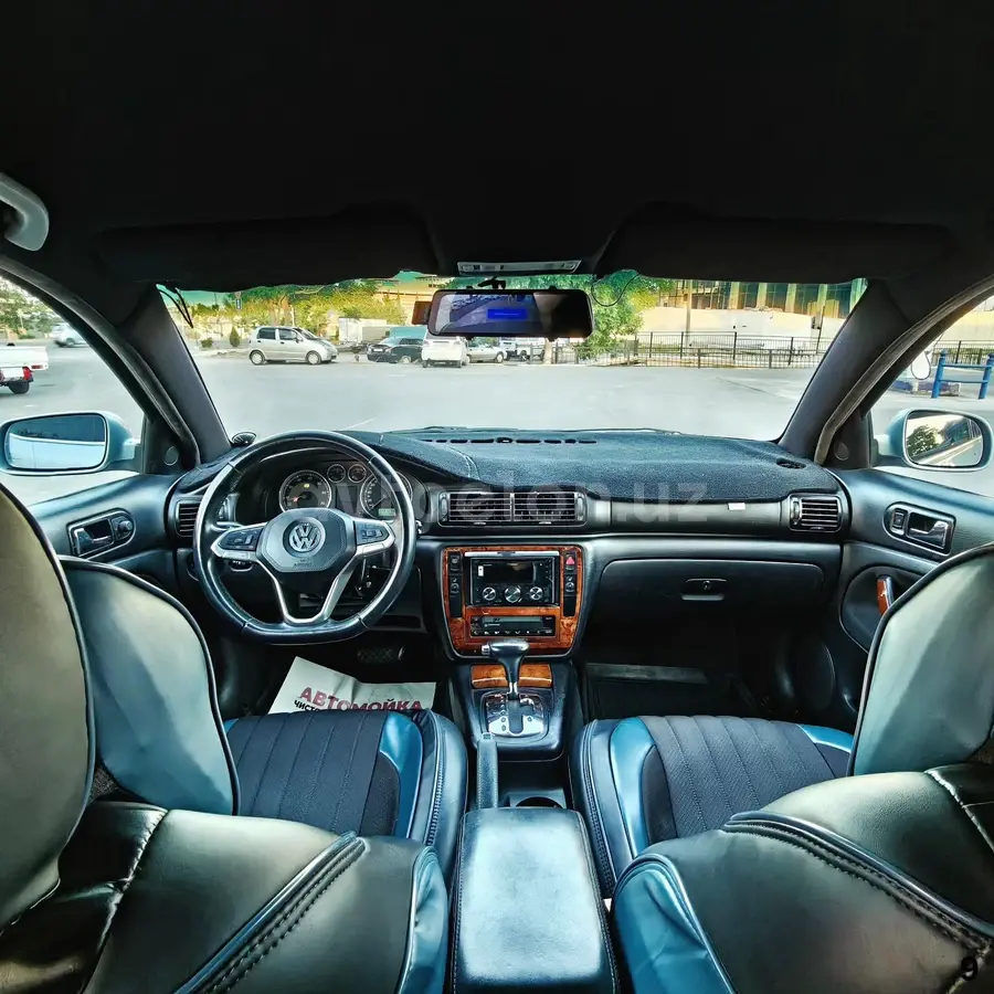 Volkswagen Passat — 9