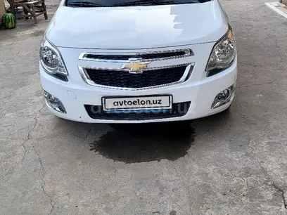 Белый Chevrolet Cobalt, 2 позиция 2021 года, КПП Механика, в Самарканд за 10 500 y.e. id5145627
