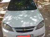 Белый Chevrolet Gentra, 2 позиция 2020 года, КПП Механика, в Ташкент за 8 000 y.e. id6436465