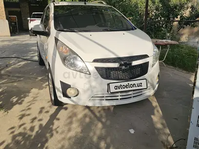 Белый Chevrolet Spark, 1 позиция 2011 года, КПП Механика, в Наманган за 4 400 y.e. id6433242