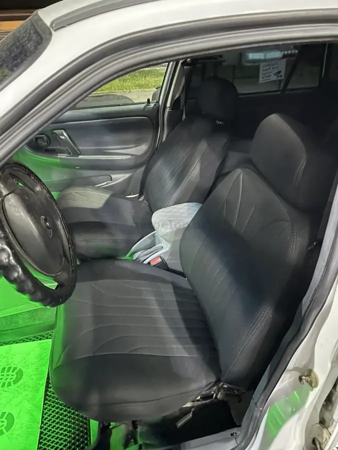 Daewoo Nexia — 4