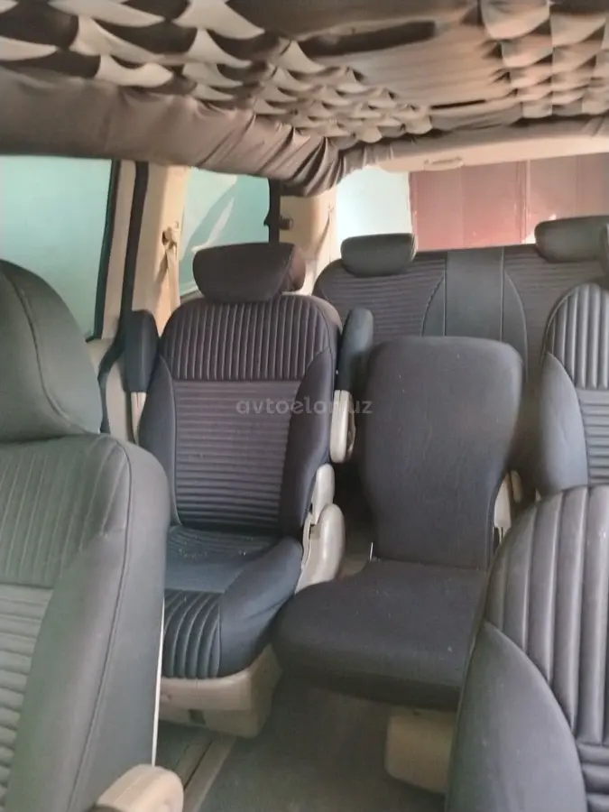 Kia Carnival — 6