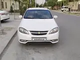 Белый Chevrolet Lacetti, 3 позиция 2010 года, КПП Автомат, в Фергана за 3 800 y.e. id6491709, Фото №1