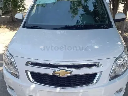 Белый Chevrolet Cobalt, 4 позиция 2024 года, КПП Автомат, в Наманган за 12 800 y.e. id5169875