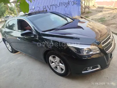 Черный Chevrolet Malibu, 2 позиция 2013 года, КПП Механика, в Денау за ~10 398 y.e. id6446280