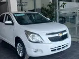 Белый Chevrolet Cobalt, 4 позиция 2024 года, КПП Автомат, в Ташкент за 12 800 y.e. id5187025