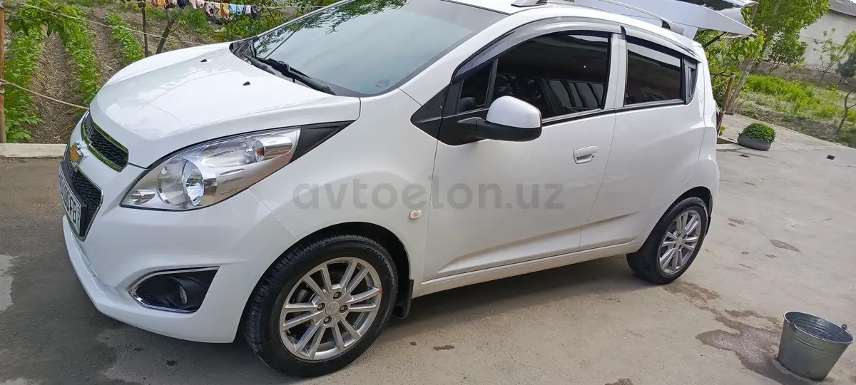 Chevrolet Spark 2018 — 10