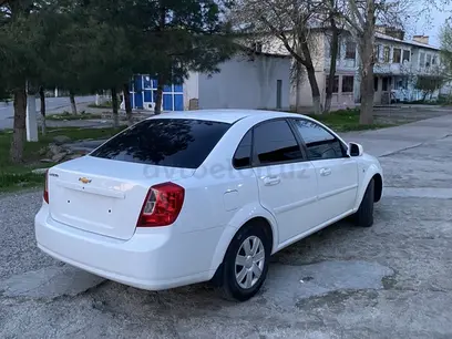 Белый Chevrolet Gentra, 2 позиция 2022 года, КПП Механика, в Джизак за 12 650 y.e. id4915794