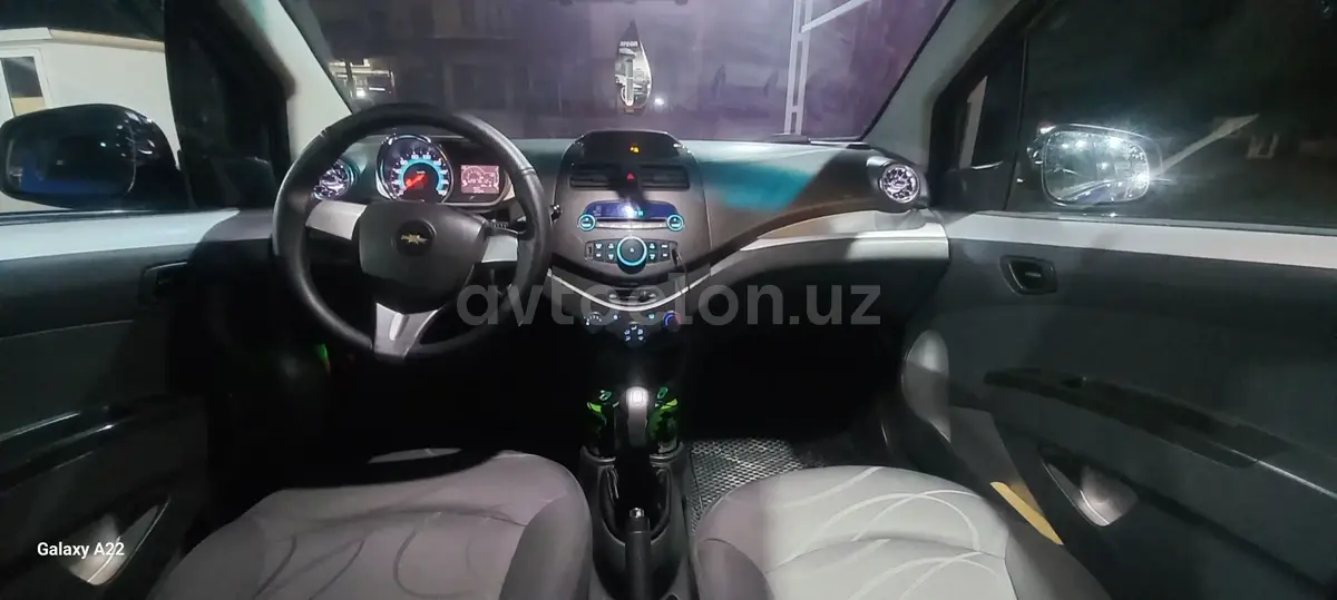 Chevrolet Spark 2012 — 4