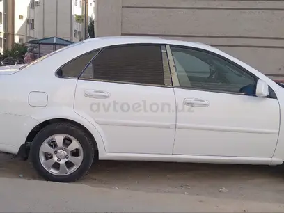 Белый Chevrolet Gentra, 3 позиция 2023 года, КПП Автомат, в Термез за ~15 319 y.e. id5200985