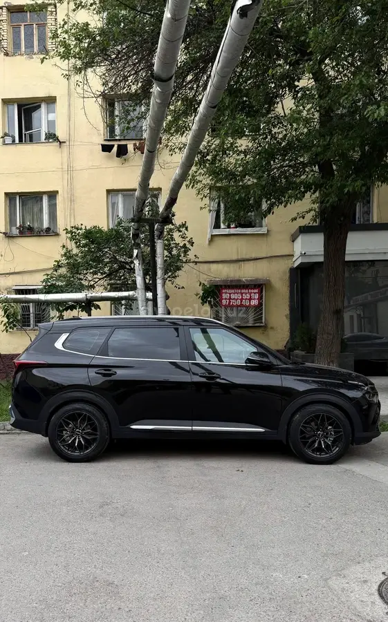 Kia Carens — 2