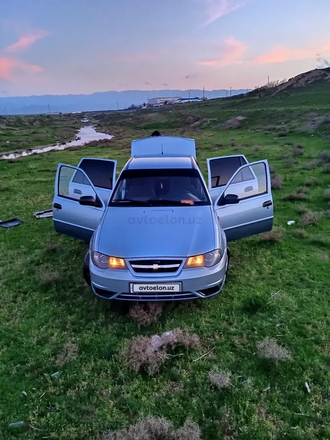 Daewoo Nexia II — 4