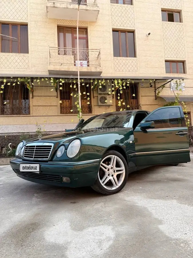 Mercedes-Benz E 200