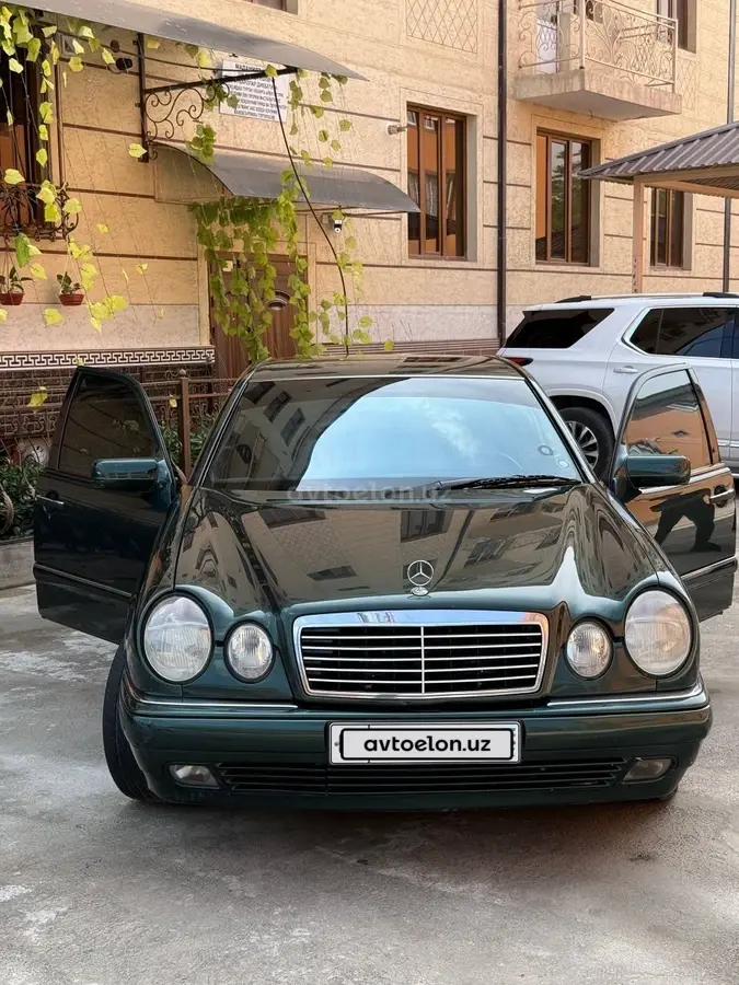 Mercedes-Benz E 200 — 3