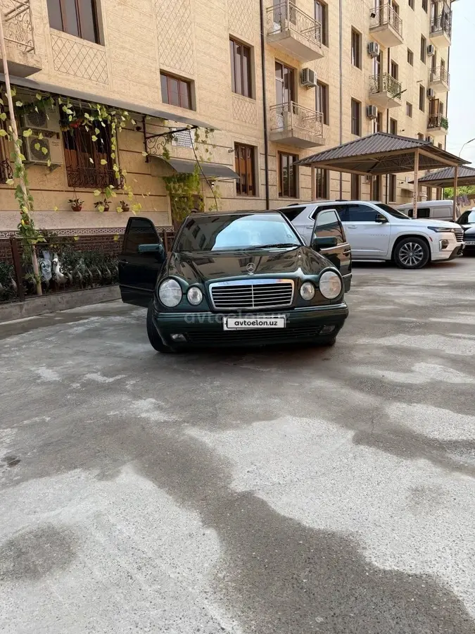 Mercedes-Benz E 200 — 9