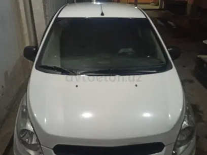 Белый Chevrolet Spark, 2 позиция 2019 года, КПП Механика, в Ташкент за ~6 754 y.e. id4779308
