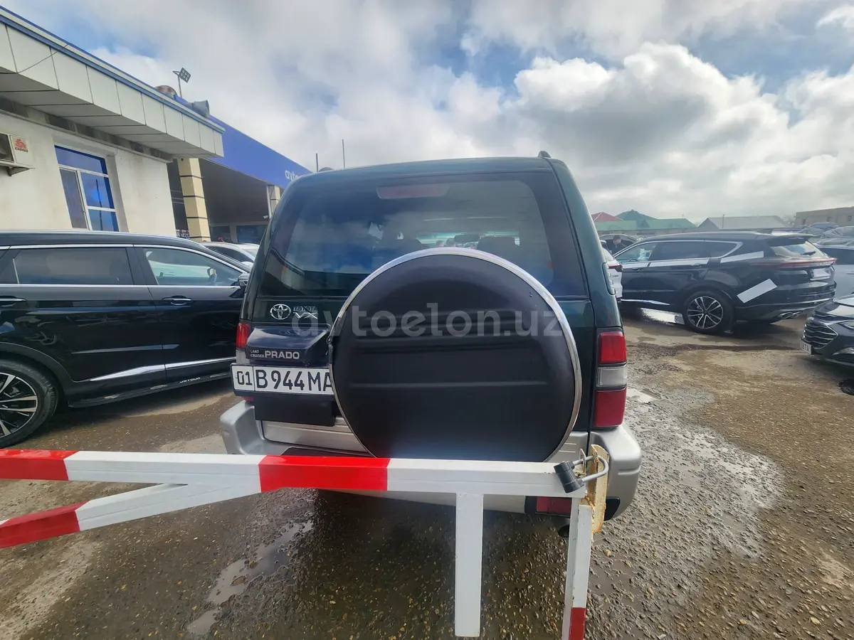 Toyota Land Cruiser Prado — 5