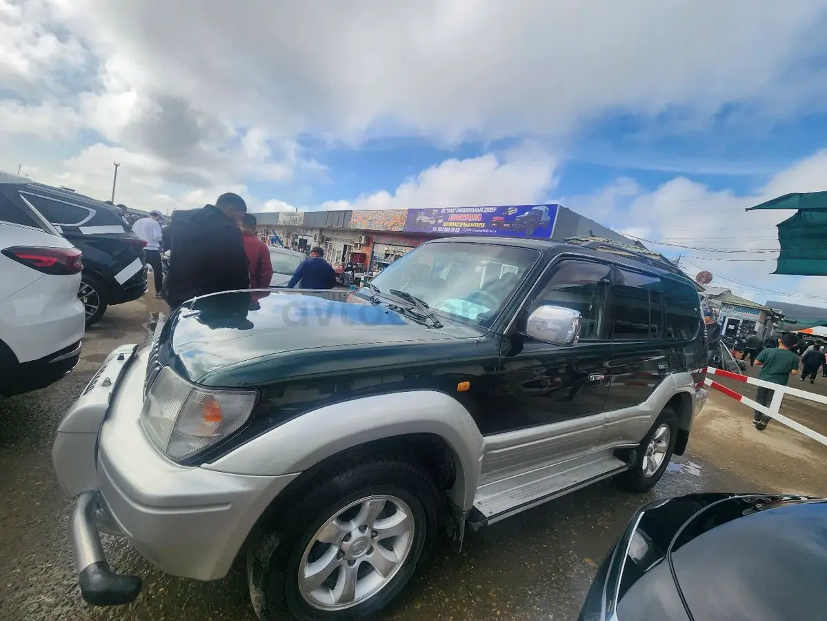 Toyota Land Cruiser Prado — 7